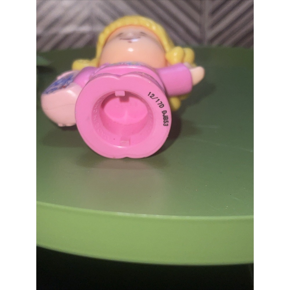 Fisher Price Little People airplane passenger girl pink flowers backpack EMMA - Picture 5 of 6